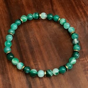 Handmade striped green agate & hematite stretch bracelet